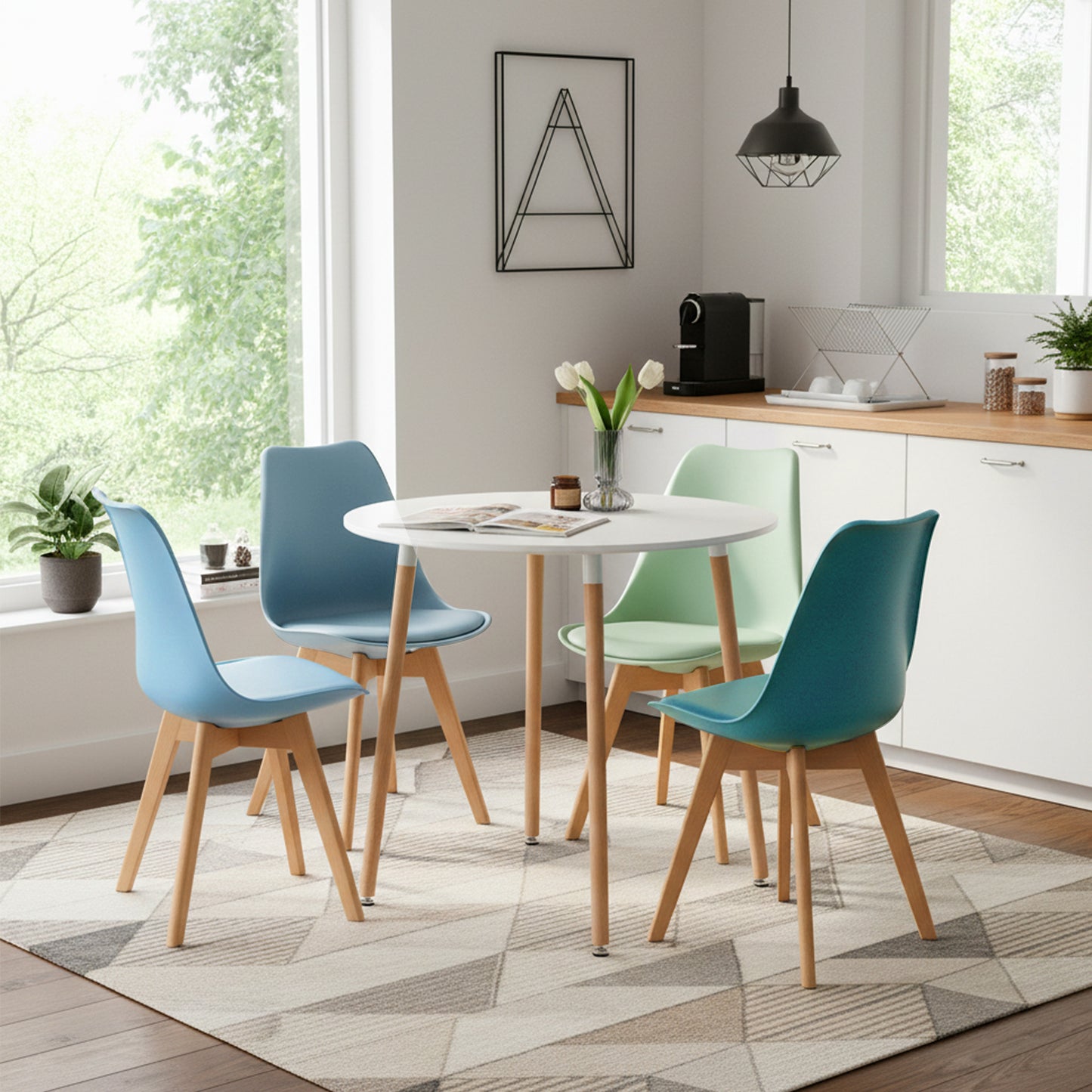 Chaises TULIP en plastique souple, ensemble de 4 chaises aux couleurs douces